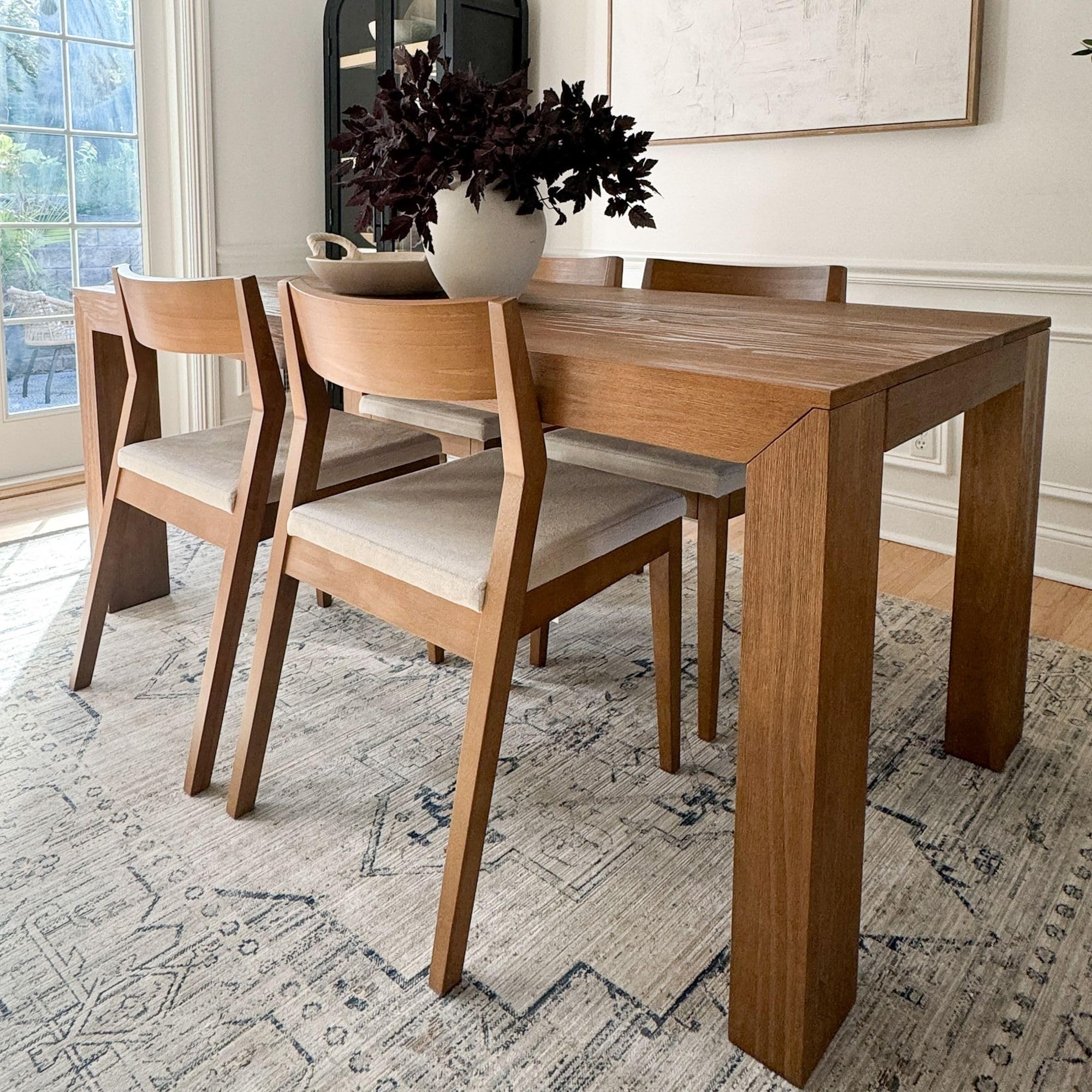 Dining Tables for 4-6